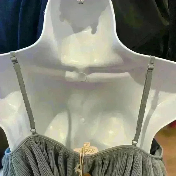 Listicle NWT Tiered Mini Dress Color Dark Gray Size Small - Picture 9 of 9